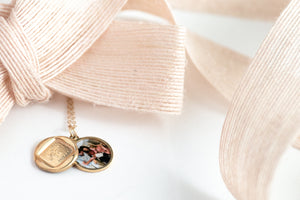 How to Choose the Perfect Photo for Your Custom Locket